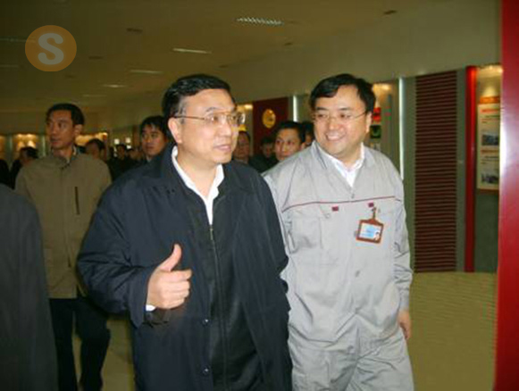 2006年11月21日中共中央政治局常委、國務院總理李克強同志（時任中共遼寧省委書記）蒞臨公司視察